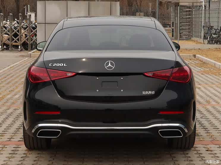 换装2.0T发动机 最大功率150kW 新款奔驰 C 200/C 260L申报信息