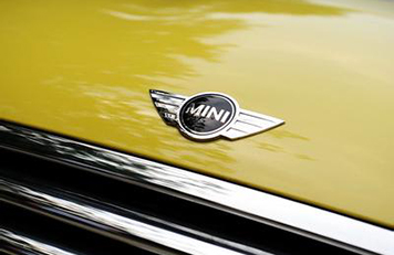 汽车行业广告营销投入对投资回报率的影响如何？怎样优化投资？